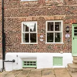 2 Bed In Oc-w1032 Holiday home