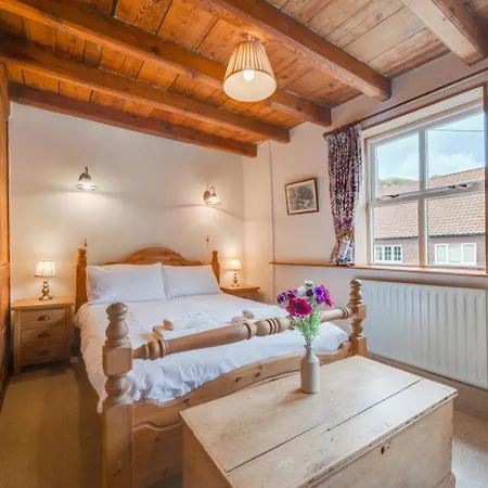 2 Bed In Oc-w1032 Vakantiehuis *
