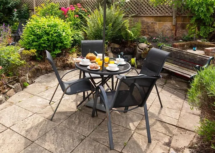 2 Bed In Oc-w1032 Whitby