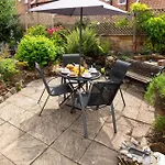 2 Bed In Oc-w1032 휫비