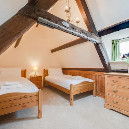 2 Bed In Oc-w1032
